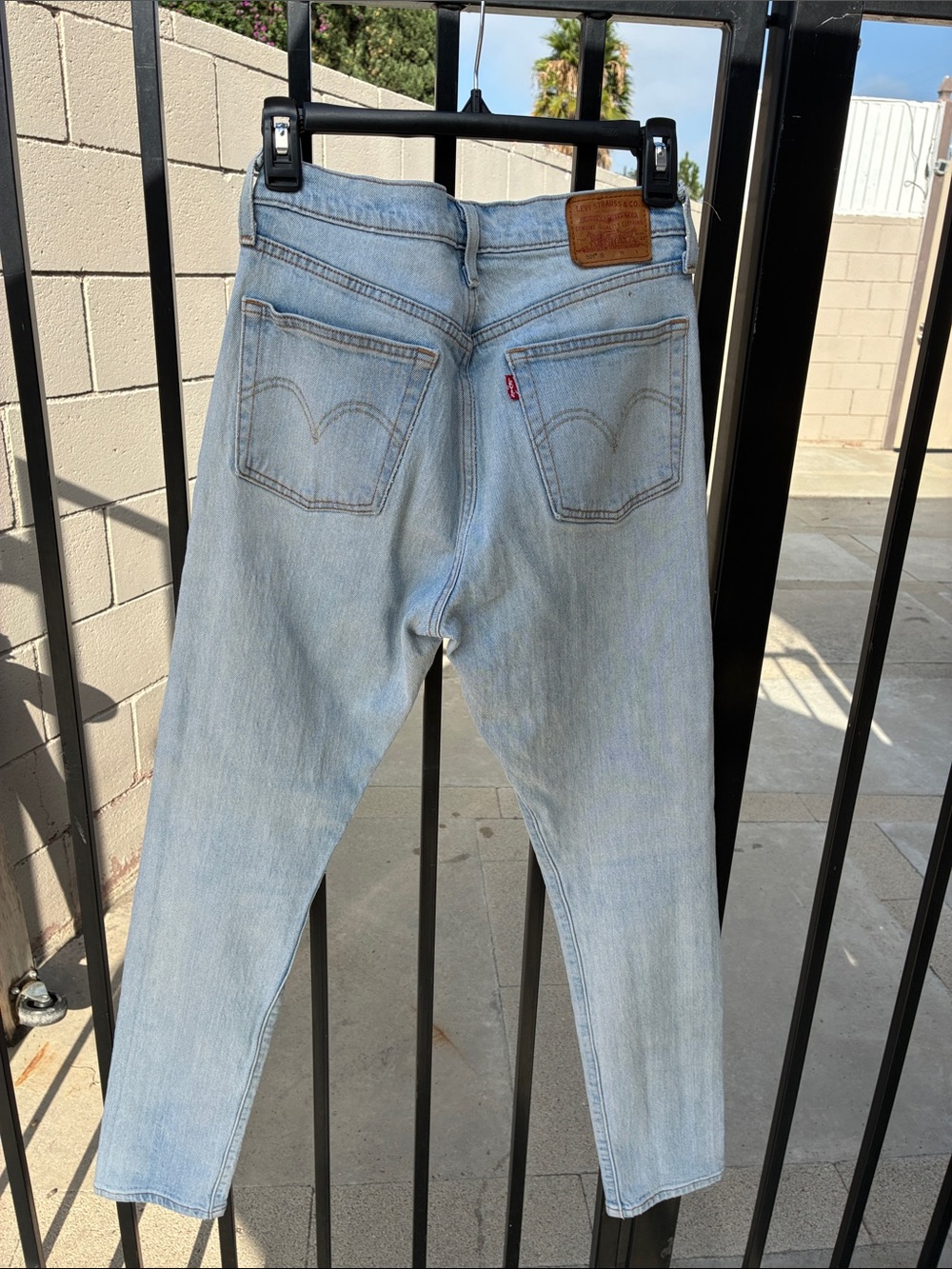 Levi's Women's Light Wash High-Rise Tapered Jeans